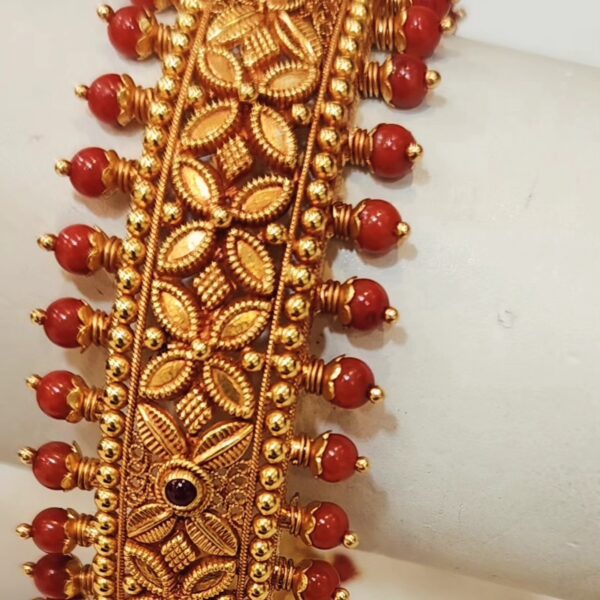 22kt gold bangle with corals